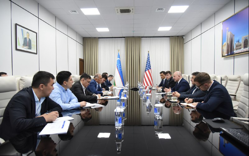 Uzbekneftegaz, Schlumberger review further development of major gas field