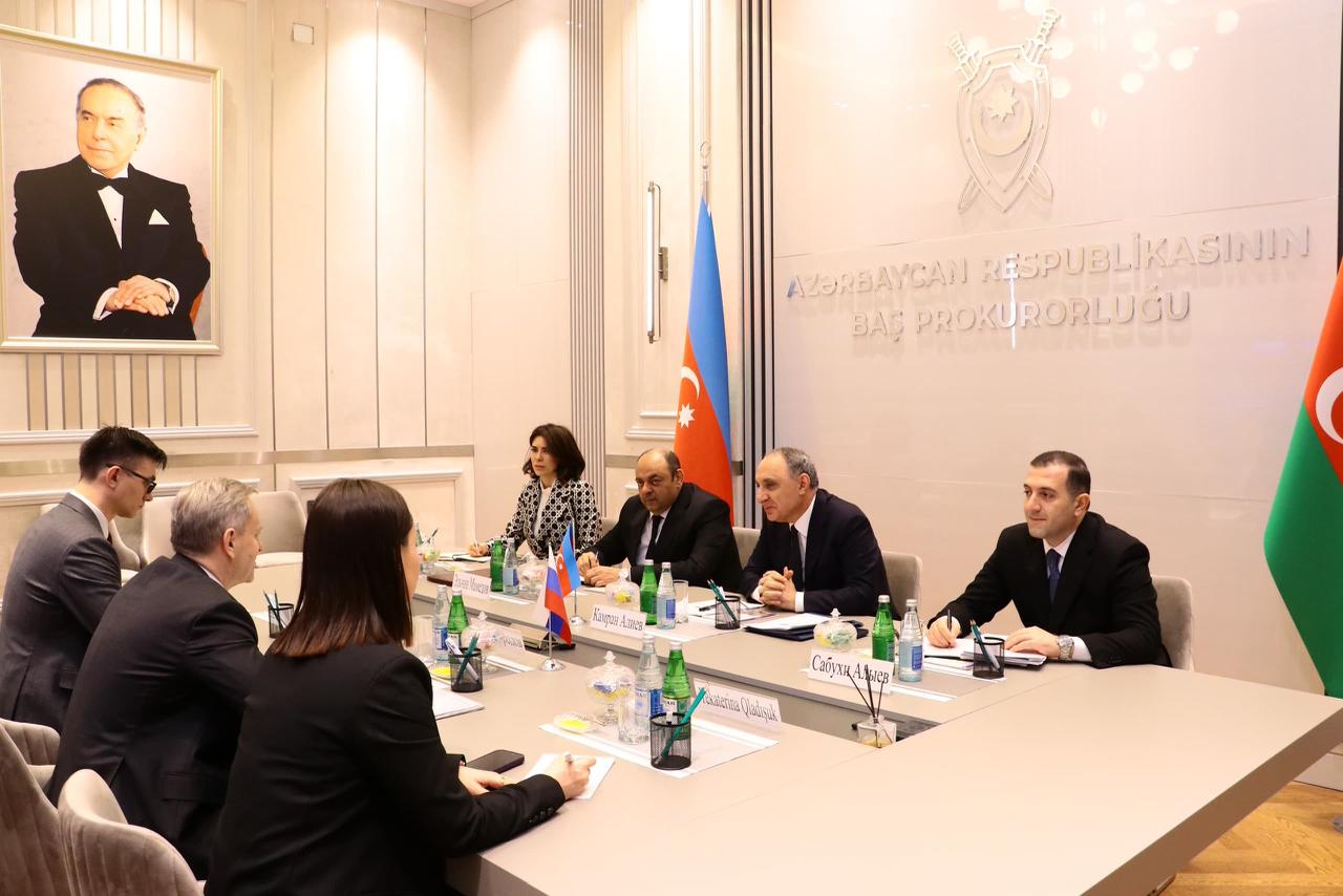 Azerbaijan, Russia discuss strengthening prosecutorial cooperation (PHOTO)