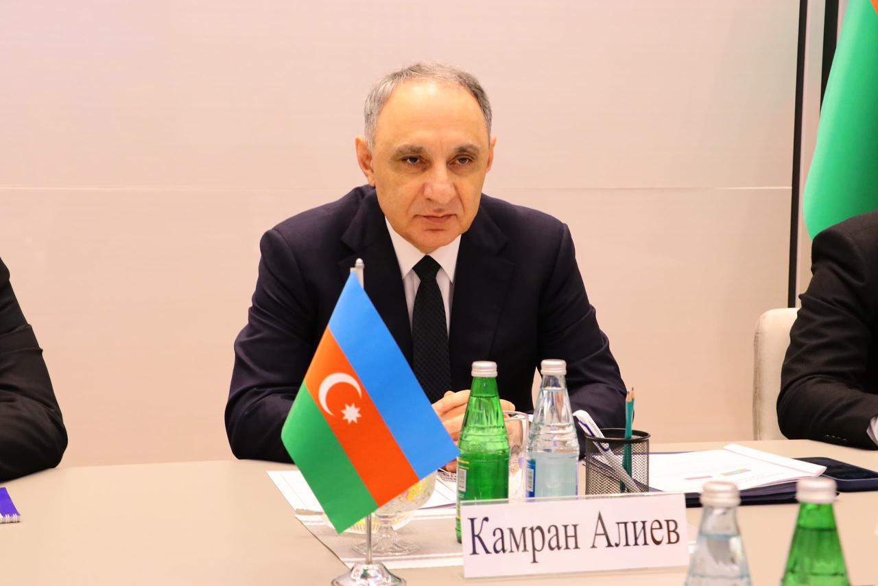 Azerbaijan, Russia discuss strengthening prosecutorial cooperation (PHOTO)