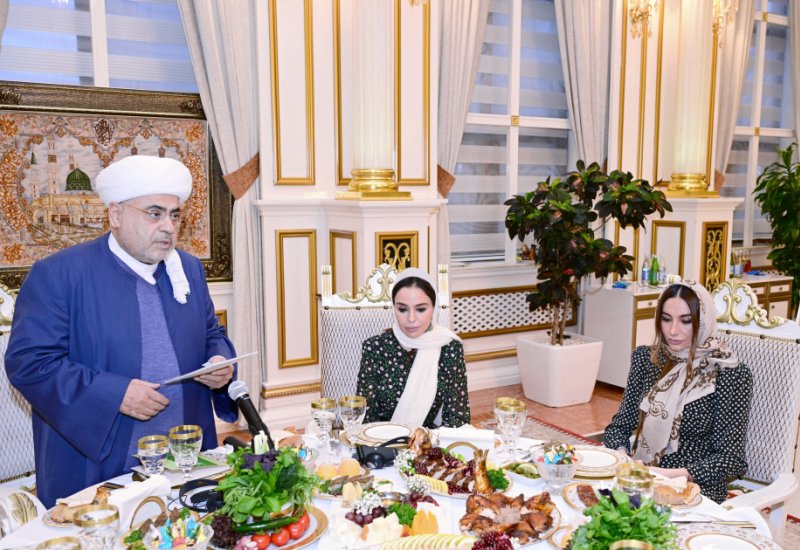 Leyla Aliyeva and Arzu Aliyeva attend Iftar ceremony held on occasion of holy month of Ramadan (PHOTO)