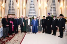 Leyla Aliyeva and Arzu Aliyeva attend Iftar ceremony held on occasion of holy month of Ramadan (PHOTO)