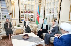 Leyla Aliyeva and Arzu Aliyeva attend Iftar ceremony held on occasion of holy month of Ramadan (PHOTO)