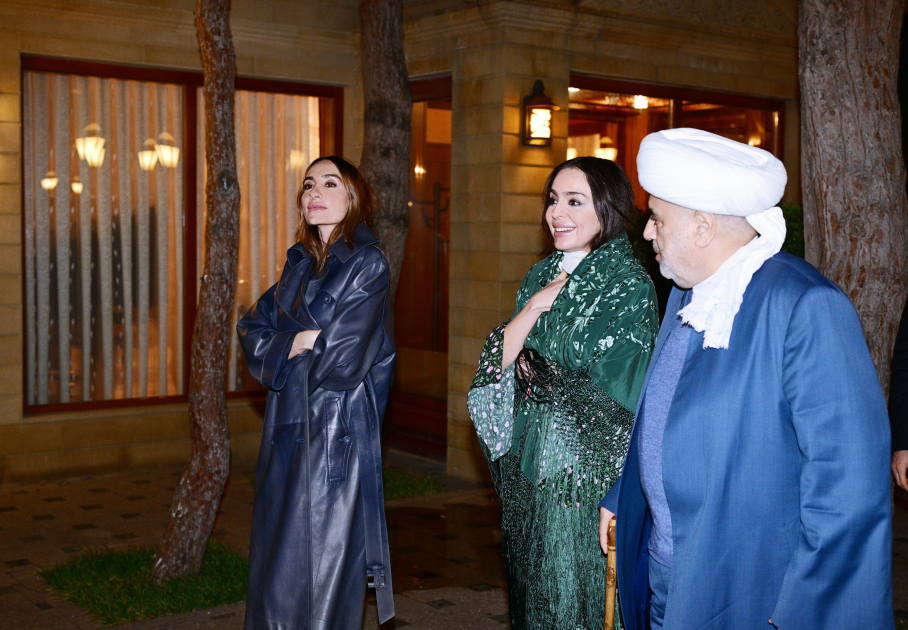 Leyla Aliyeva and Arzu Aliyeva attend Iftar ceremony held on occasion of holy month of Ramadan (PHOTO)
