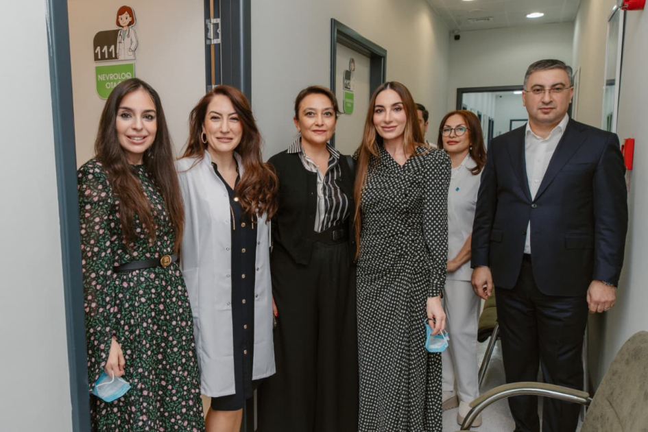Leyla Aliyeva and Arzu Aliyeva visits Pediatric Unit of “Leyla Medical Center” (PHOTO)