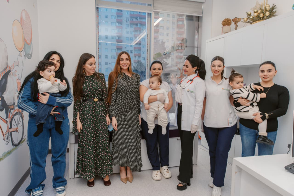 Leyla Aliyeva and Arzu Aliyeva visits Pediatric Unit of “Leyla Medical Center” (PHOTO)