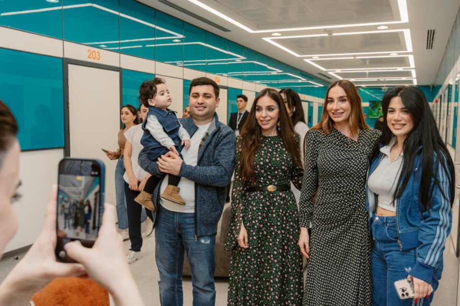 Leyla Aliyeva and Arzu Aliyeva visits Pediatric Unit of “Leyla Medical Center” (PHOTO)