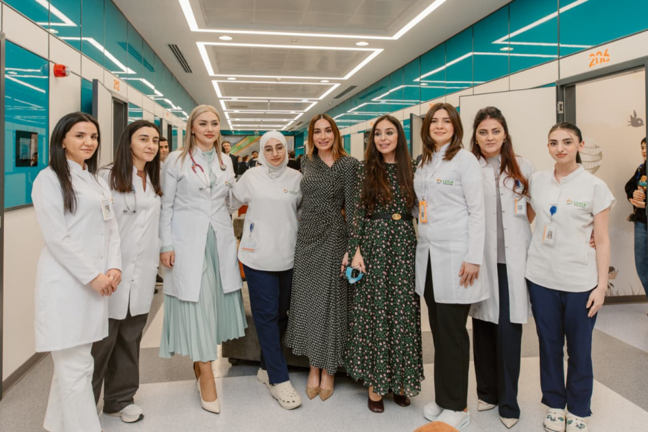 Leyla Aliyeva and Arzu Aliyeva visits Pediatric Unit of “Leyla Medical Center” (PHOTO)