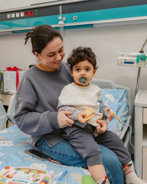 Leyla Aliyeva and Arzu Aliyeva visits Pediatric Unit of “Leyla Medical Center” (PHOTO)