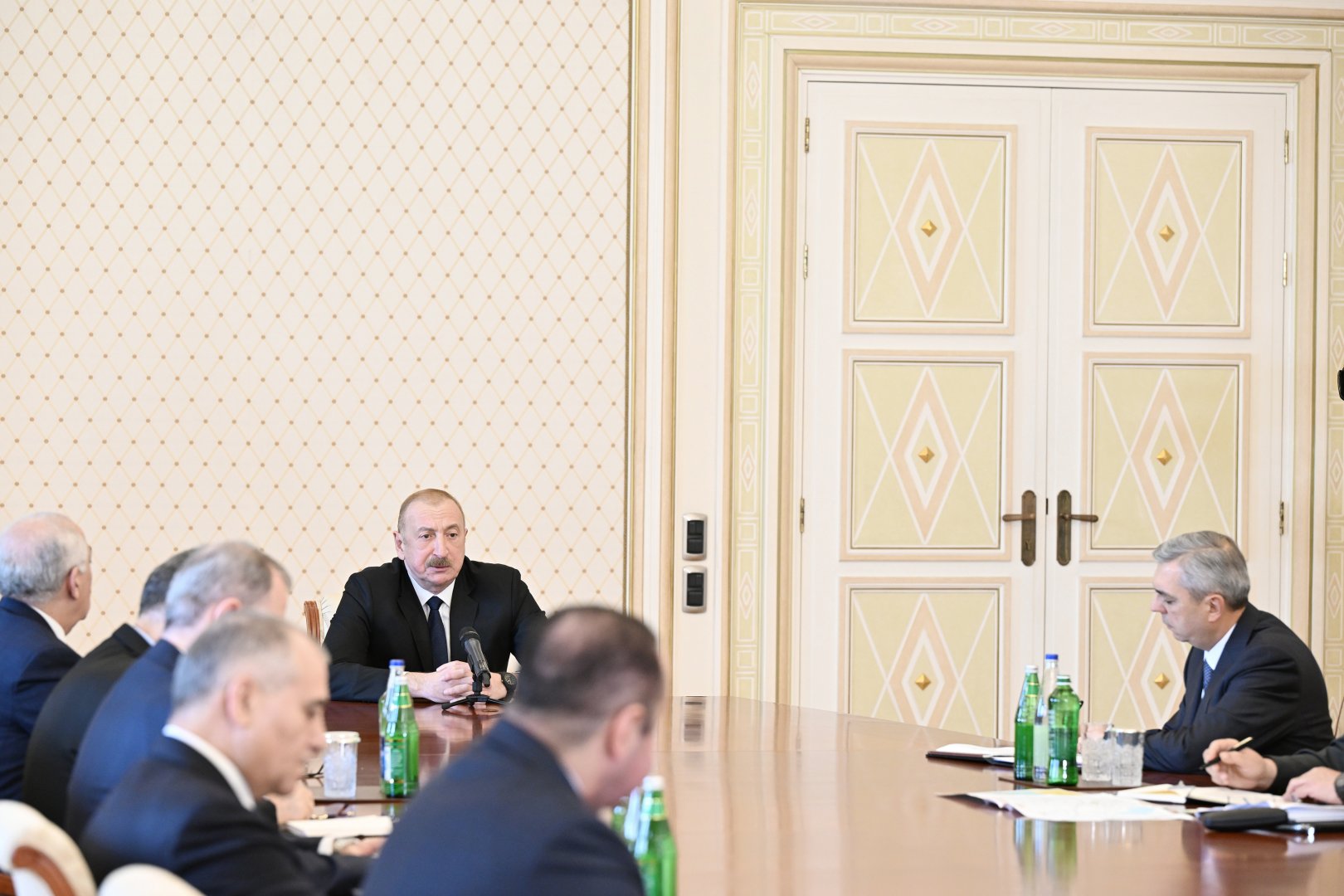 President Ilham Aliyev chairs meeting of Security Council (PHOTO)