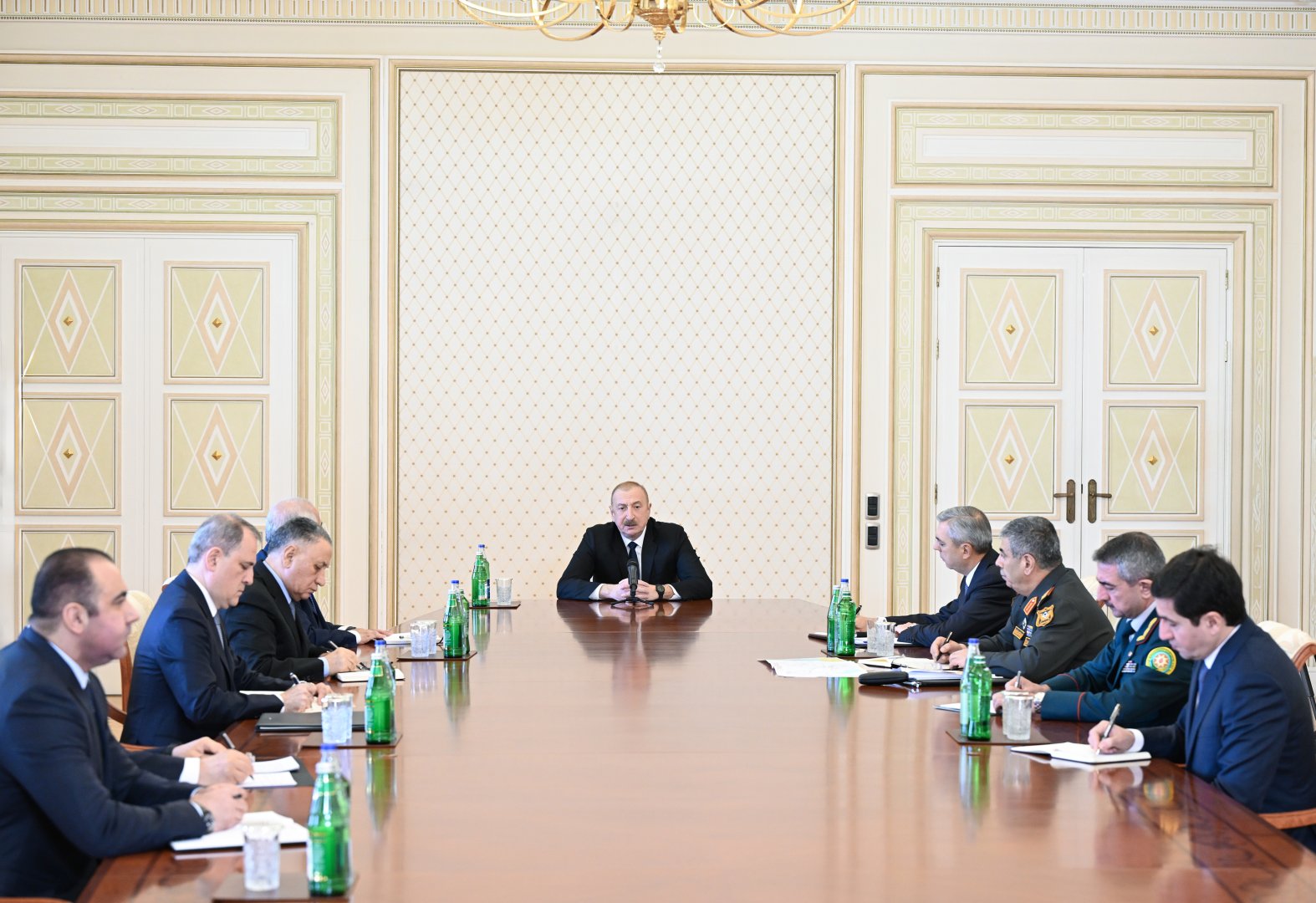 President Ilham Aliyev chairs meeting of Security Council (PHOTO)
