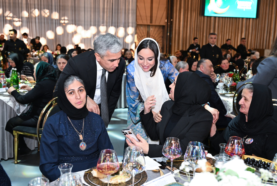Leyla Aliyeva attends iftar dinner held with participation of martyrs’ mothers (PHOTO)