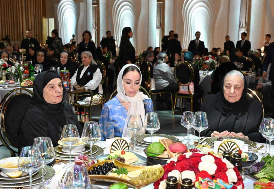 Leyla Aliyeva attends iftar dinner held with participation of martyrs’ mothers (PHOTO)