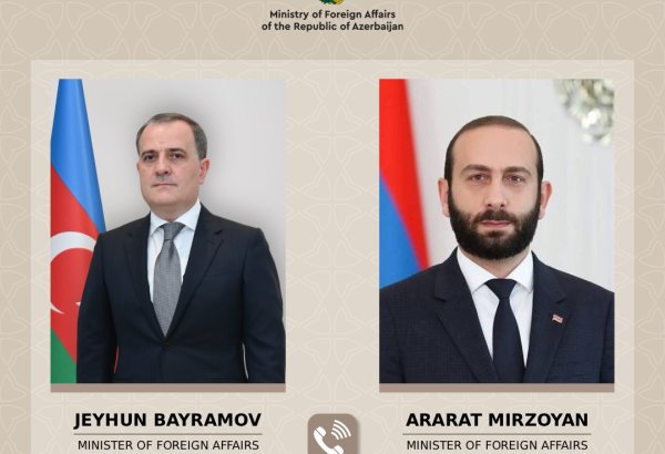Azerbaijani, Armenian FMs discuss regional developments