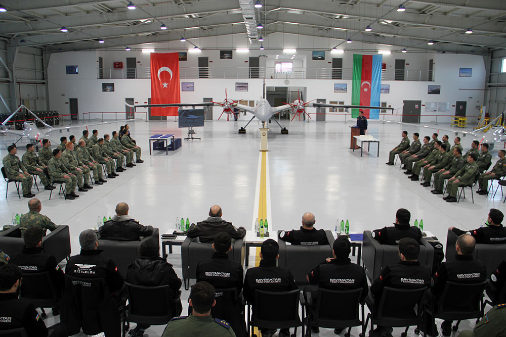 Azerbaijan Air Force holds Bayraktar course’s first graduation ceremony (PHOTO)