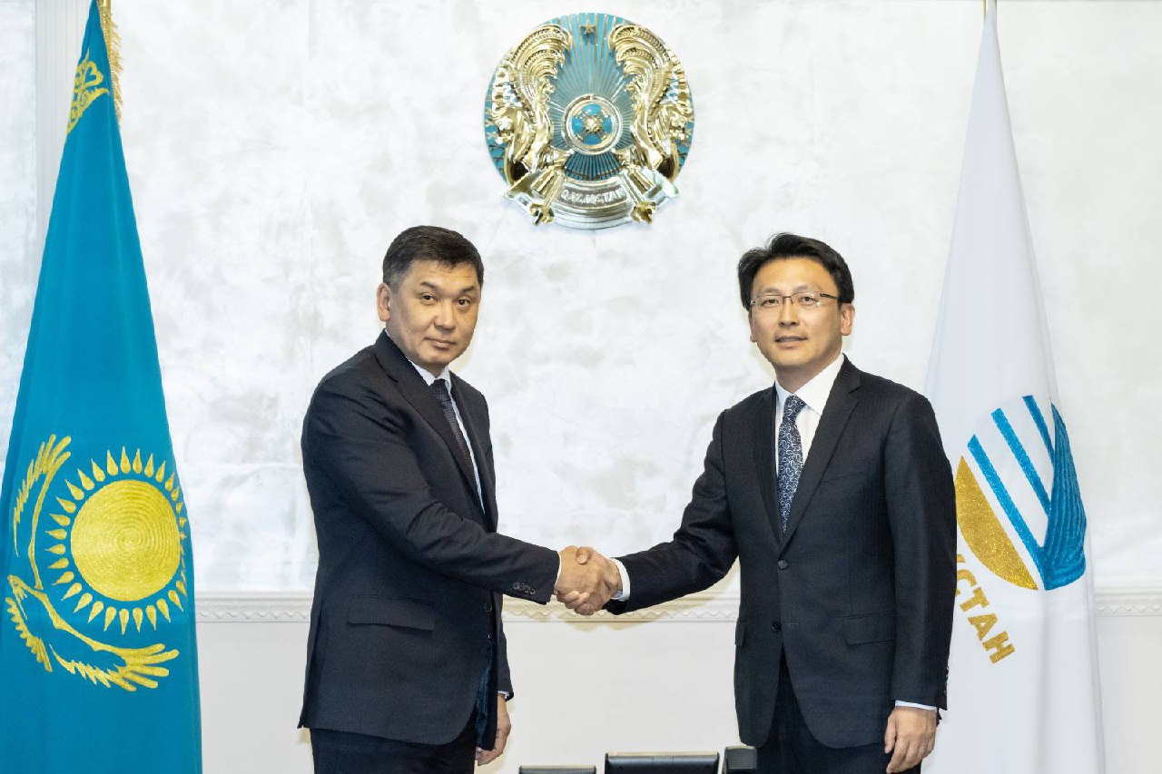 Kazakhstan, China discuss dev't of agro-logistics hub in Kokshetau