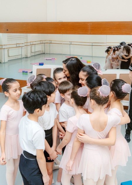 Leyla Aliyeva visits Baku Choreography Academy (PHOTO)