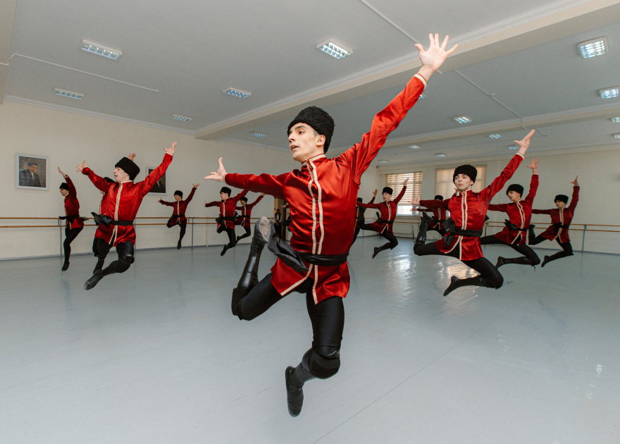 Leyla Aliyeva visits Baku Choreography Academy (PHOTO)