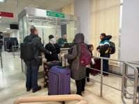 Seven more Mexican diplomats and their family members evacuated from Iran to Azerbaijan (PHOTO)