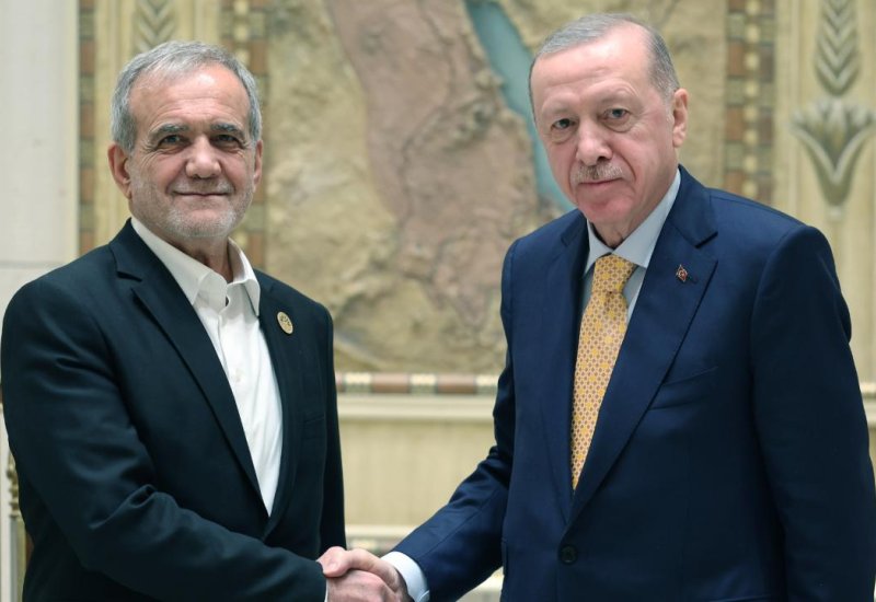 Turkish president hold telephone conversation with his Iranian counterpart