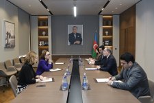 Azerbaijani FM discusses rising tensions in Middle East with UN representative (PHOTO)
