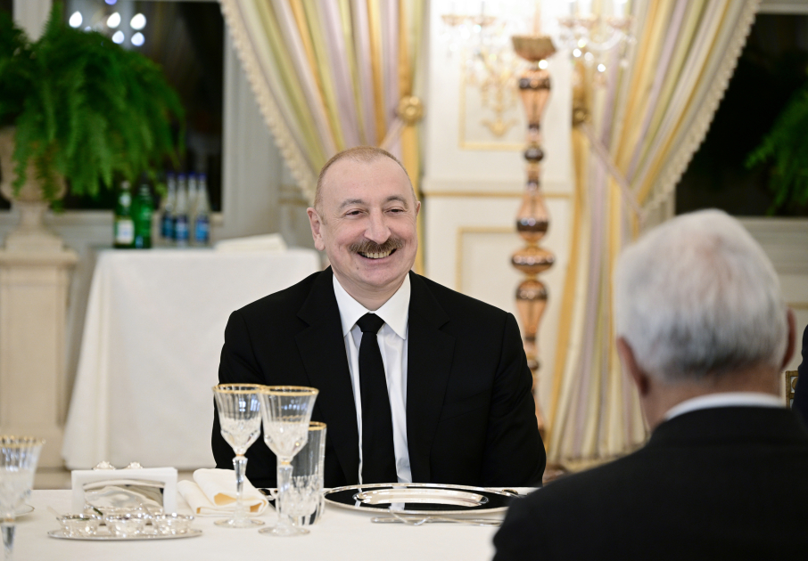President Ilham Aliyev held expanded meeting with President of European Council during official luncheon (PHOTO)