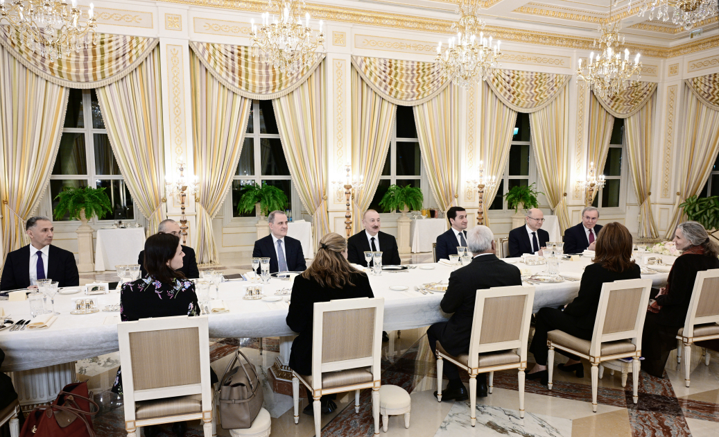 President Ilham Aliyev held expanded meeting with President of European Council during official luncheon (PHOTO)