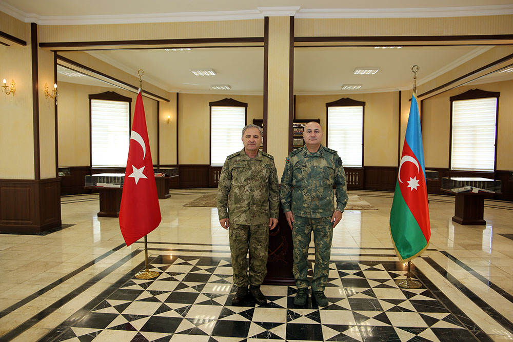 Turkish Land Forces Commander visits Azerbaijani Combined Arms Army (PHOTO)