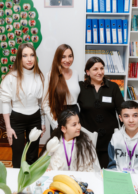 Leyla Aliyeva, Arzu Aliyeva, and Alena Aliyeva visit “Support for Living” Center (PHOTO)