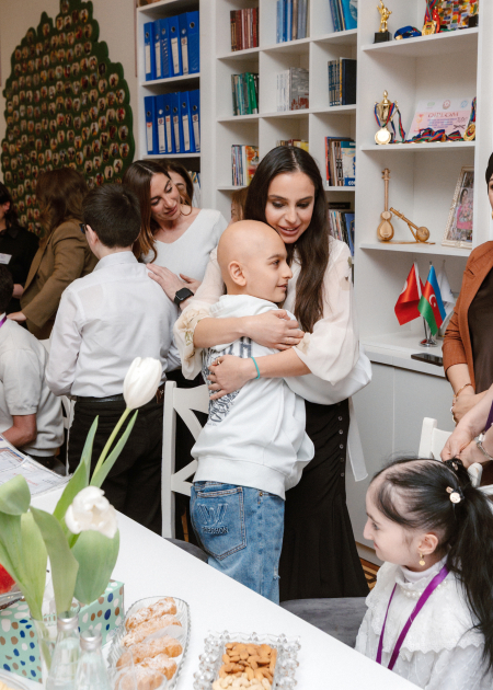 Leyla Aliyeva, Arzu Aliyeva, and Alena Aliyeva visit “Support for Living” Center (PHOTO)