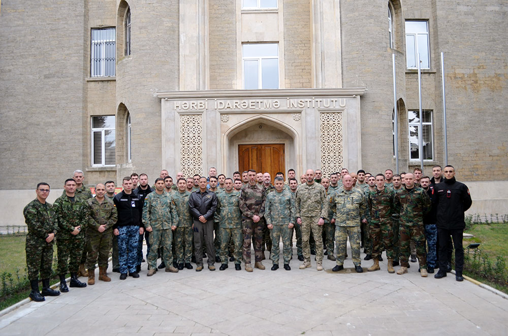 Baku hosts NATO course (PHOTO)