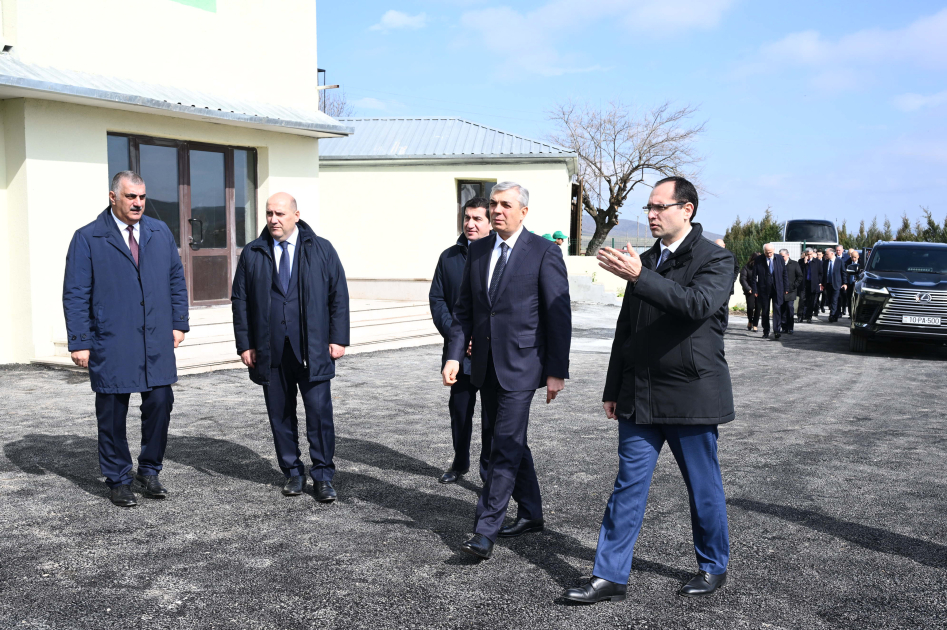 Azerbaijani officials inspect horticultural farm in nation's Khojavend district (PHOTO)