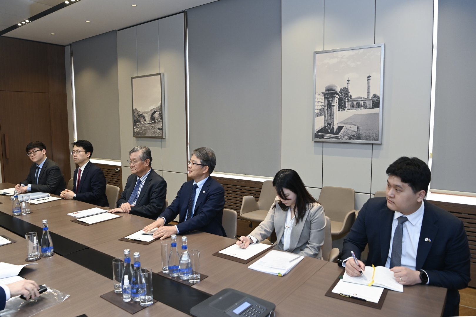 Azerbaijan and South Korea discuss various areas of cooperation (PHOTO)