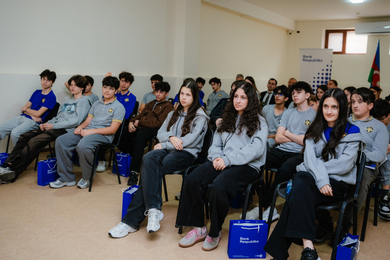 Bank Respublika held an event dedicated to Global Money Week at Oxbridge Academy (РНОТО)