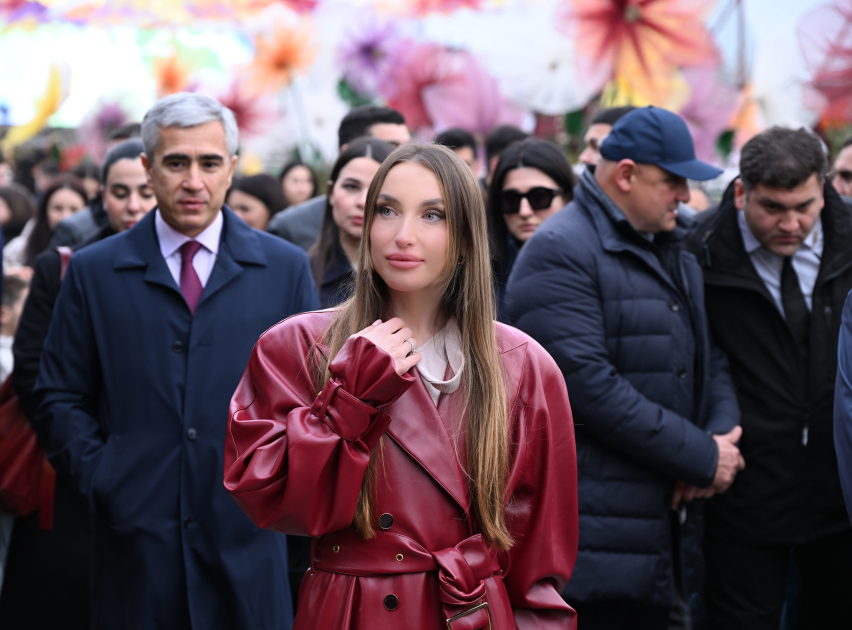 Alena Aliyeva visits Novruz fair (PHOTO)