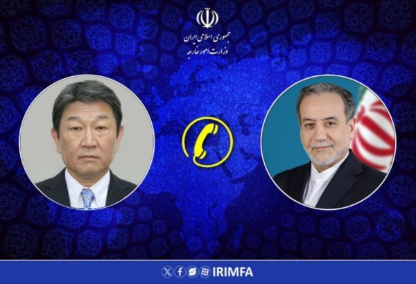 Iranian, Japanese FMs confer on key regional developments