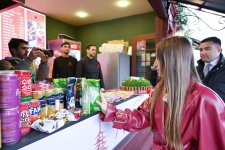 Alena Aliyeva visits Novruz fair (PHOTO)