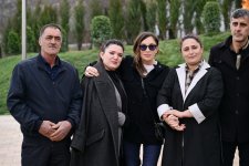President Ilham Aliyev, First Lady Mehriban Aliyeva inspect restoration of individual houses and infrastructure in Khanoba village of Khojavend (PHOTO/VIDEO)