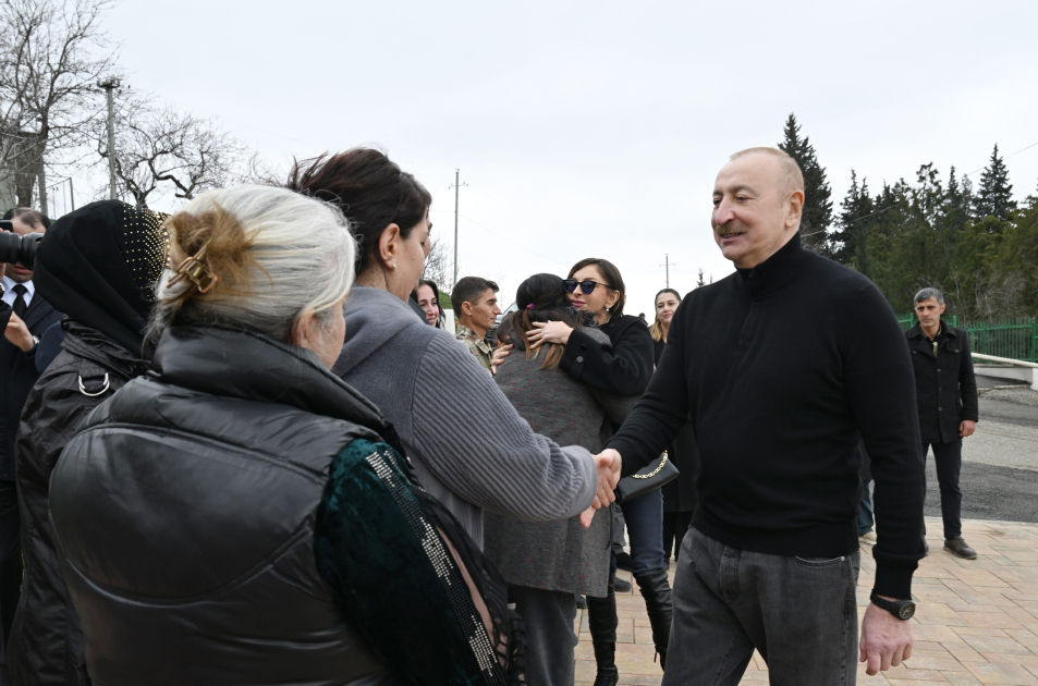 President Ilham Aliyev, First Lady Mehriban Aliyeva inspect restoration of individual houses and infrastructure in Khanoba village of Khojavend (PHOTO/VIDEO)