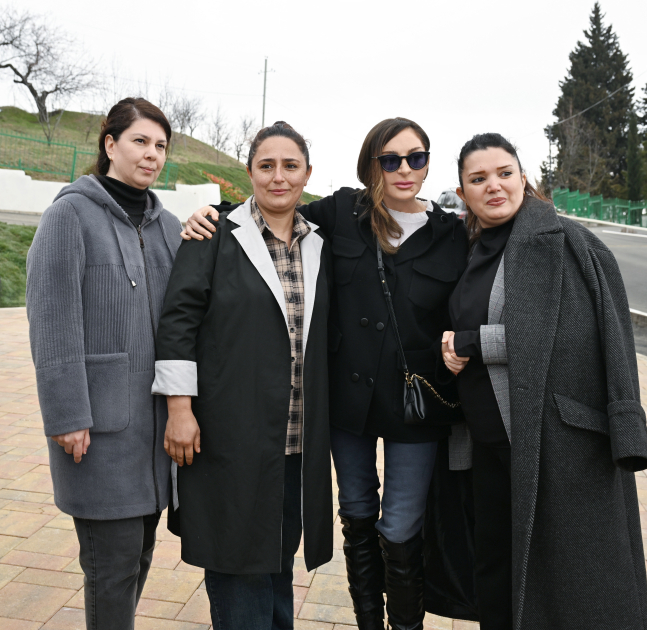 President Ilham Aliyev, First Lady Mehriban Aliyeva inspect restoration of individual houses and infrastructure in Khanoba village of Khojavend (PHOTO/VIDEO)