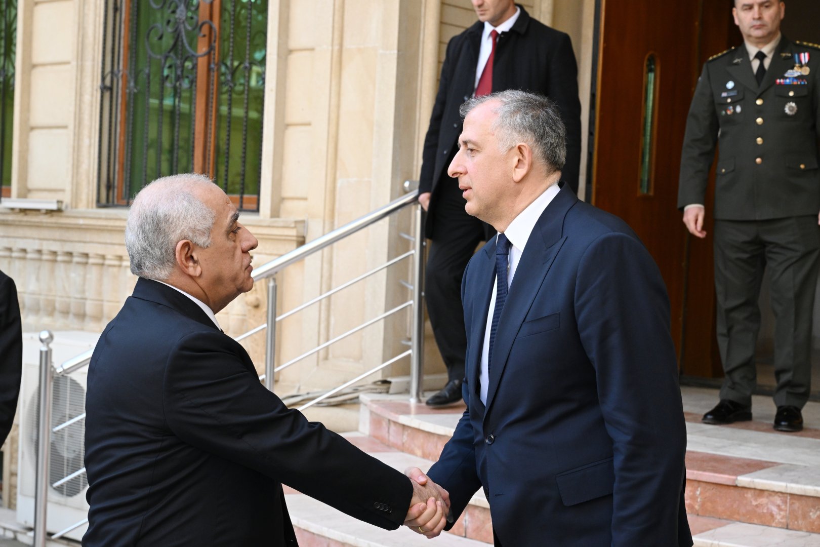 Azerbaijani PM expresses condolences at Georgian embassy (PHOTO)