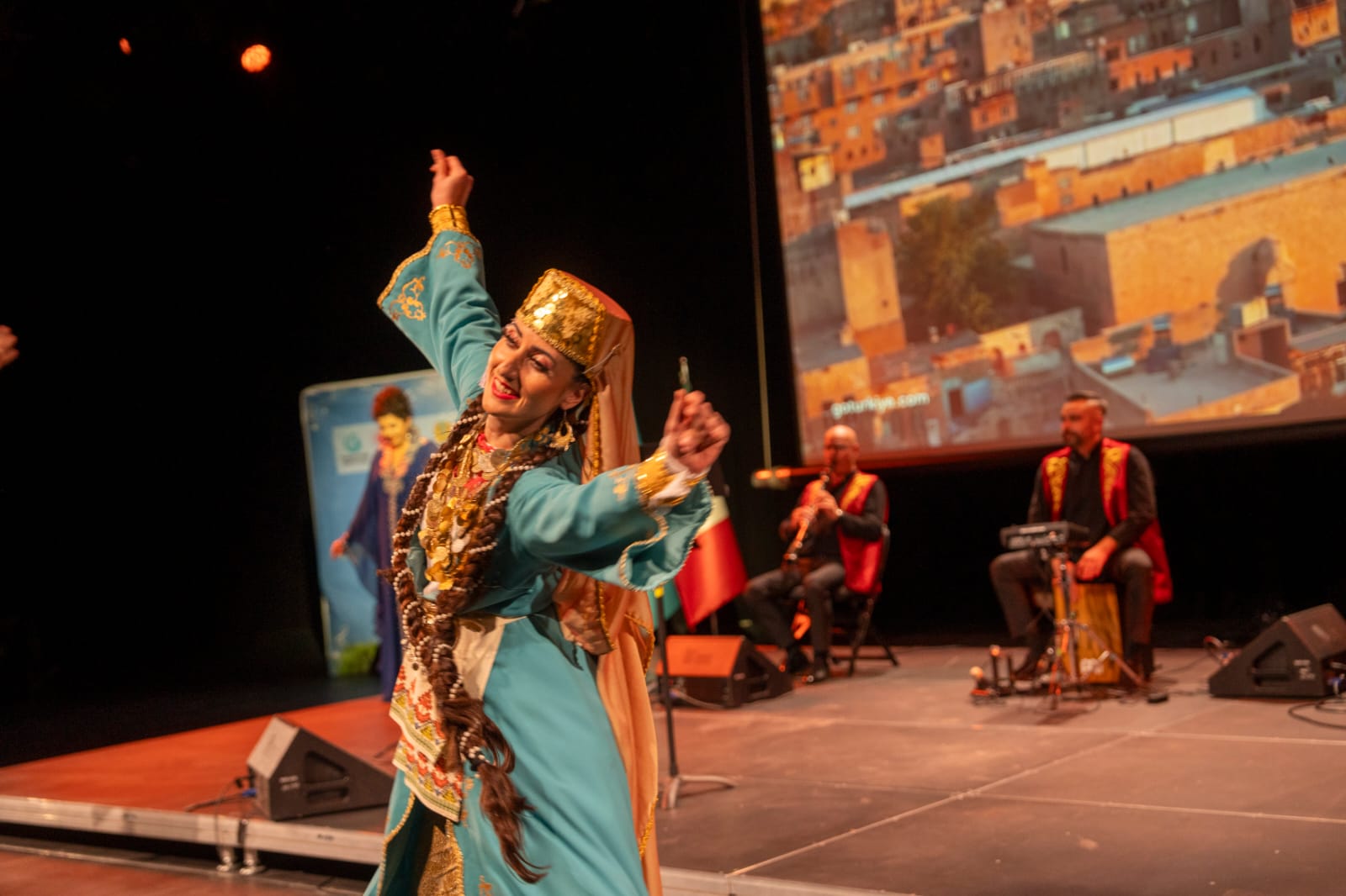 Mexico city hosts concert dedicated to Novruz holiday (PHOTO)