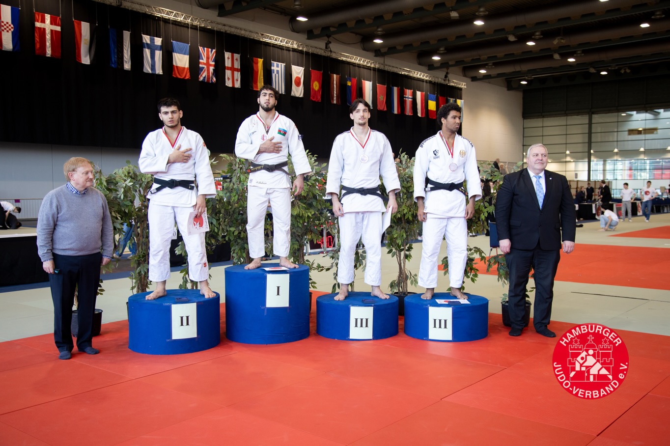 Azerbaijan takes team gold at Bremen Masters Tournament (PHOTO)