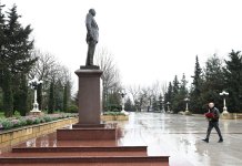 President Ilham Aliyev arrives in Shamakhi district for visit (PHOTO)