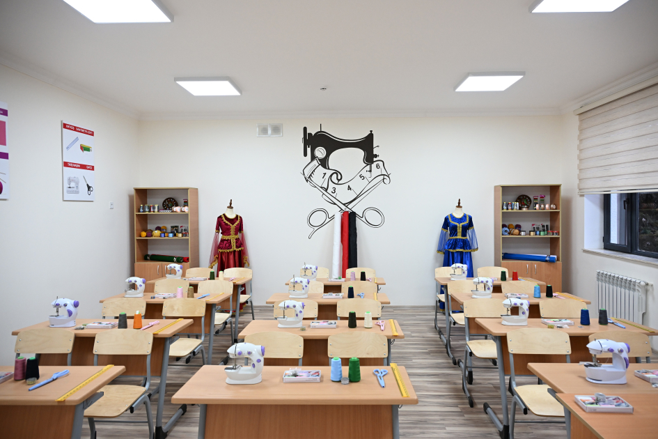 President Ilham Aliyev attends opening of new building of Shamakhi European Lyceum (PHOTO)