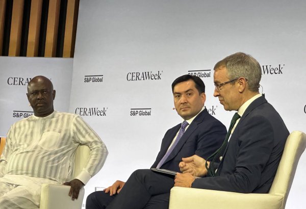 Kazakhstan plans to double oil refining capacity, minister says