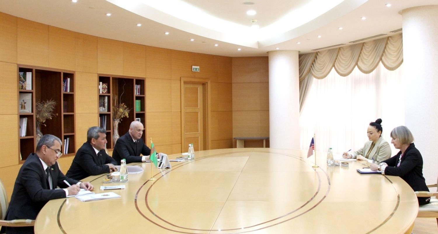 Turkmenistan, U.S. talk through bilateral affairs