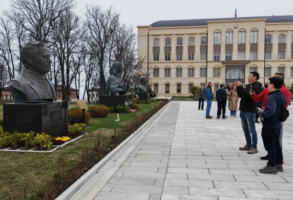 International travelers visit Shusha (PHOTO)