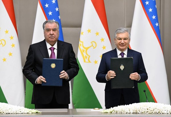 Uzbekistan, Tajikistan ink package of bilateral deals