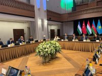 Hikmet Hajiyev attends meeting of assistants to heads of OTS (PHOTO)