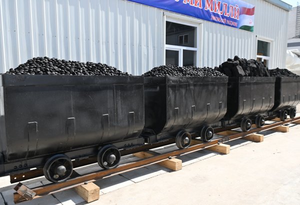 Tajikistan commissions large coal mine in Isfara city